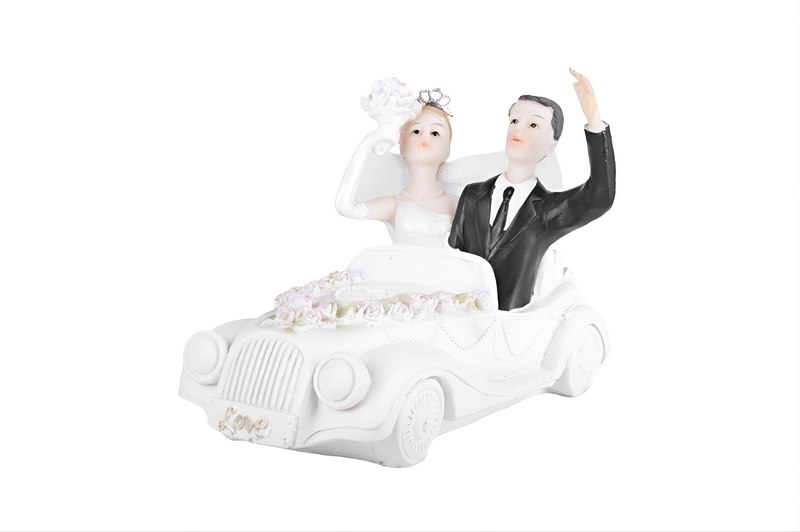 Fig. Newly-Weds in a Car 10.5 cm