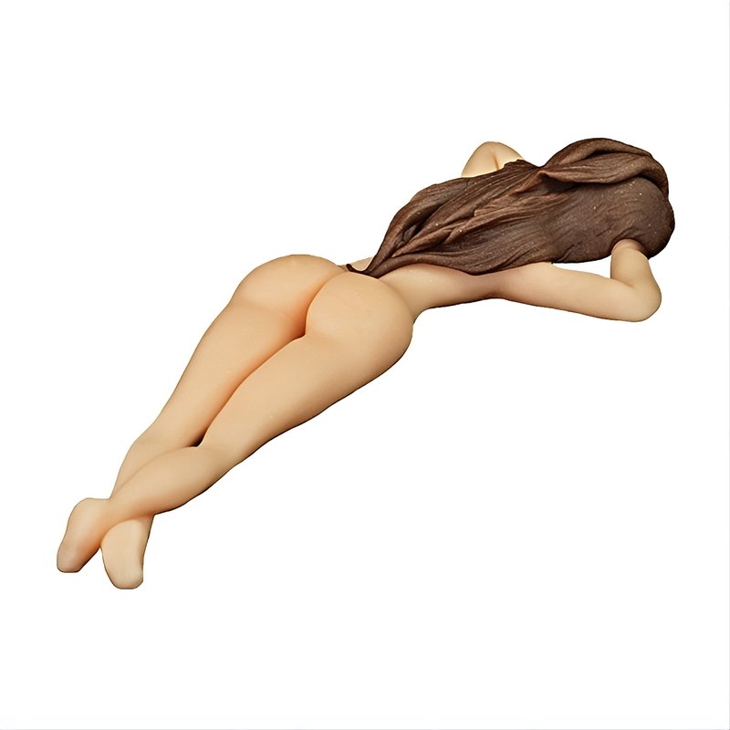 Woman lying on the back white brown 18KT