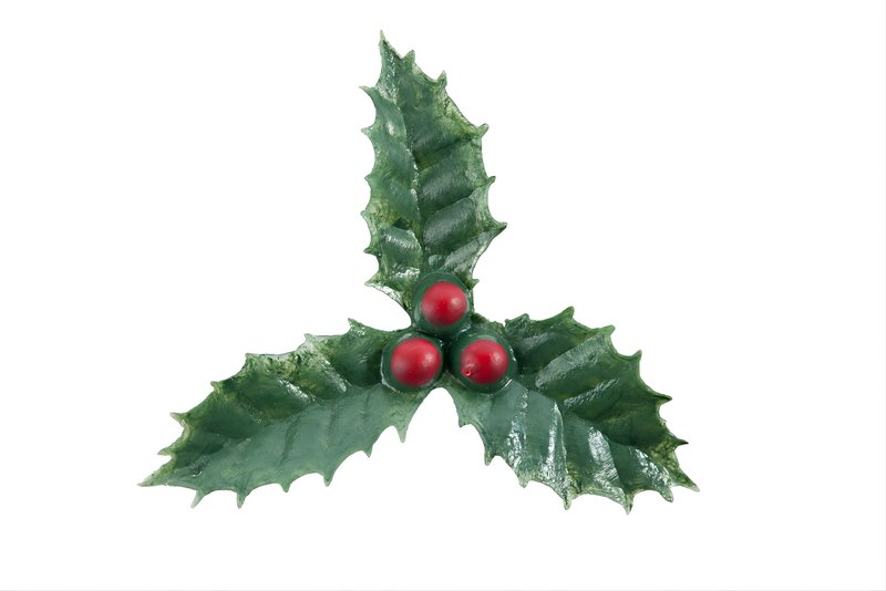 Plastic 3 Leaf Holly-45mm (50pcs)